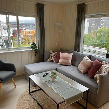 Centrally Located Apartment With 2 Bedrooms And Free Parking Tromso Ngoại thất bức ảnh